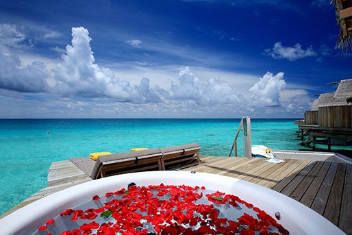 แพคเกจมัลดีฟส์ Centara Ras Fushi Resort & Spa Maldives